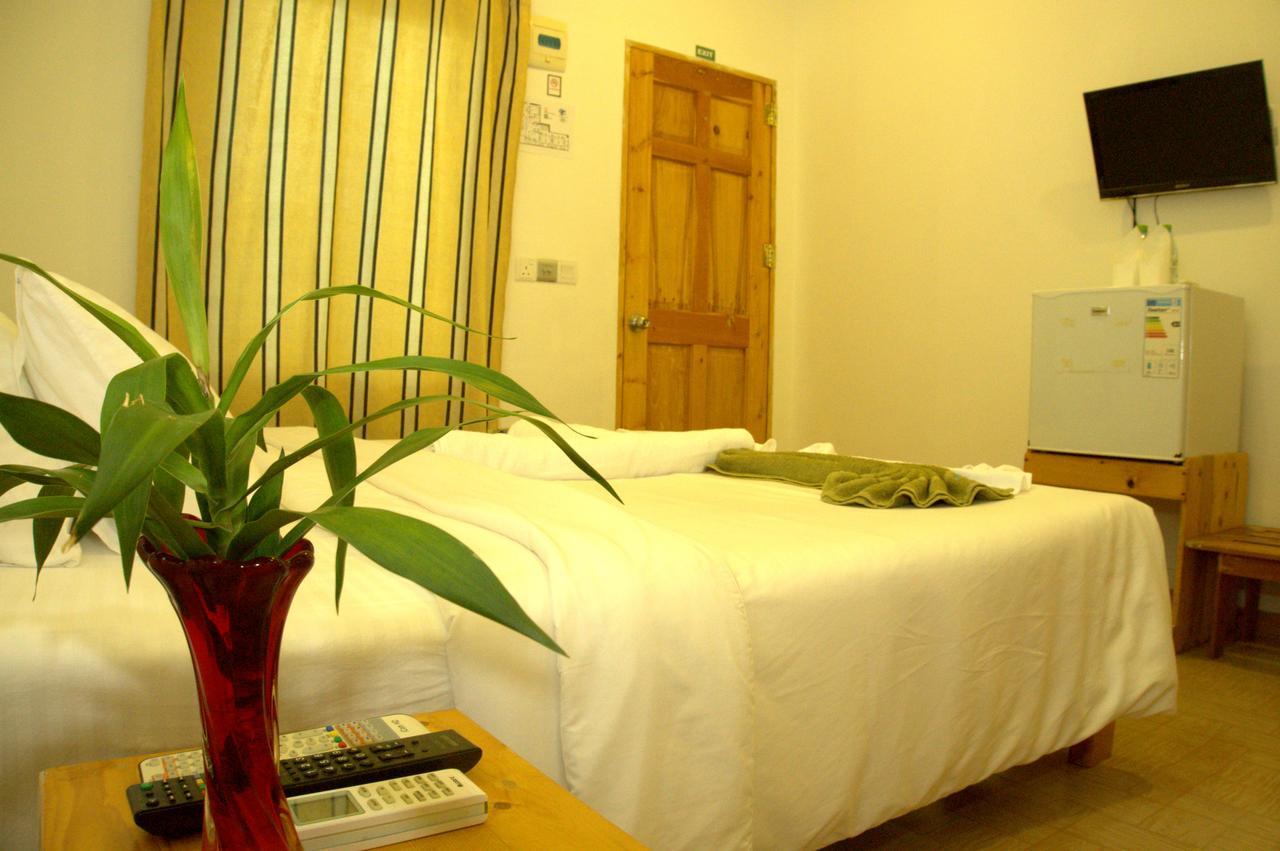 Zeestar Inn Maafushi Esterno foto